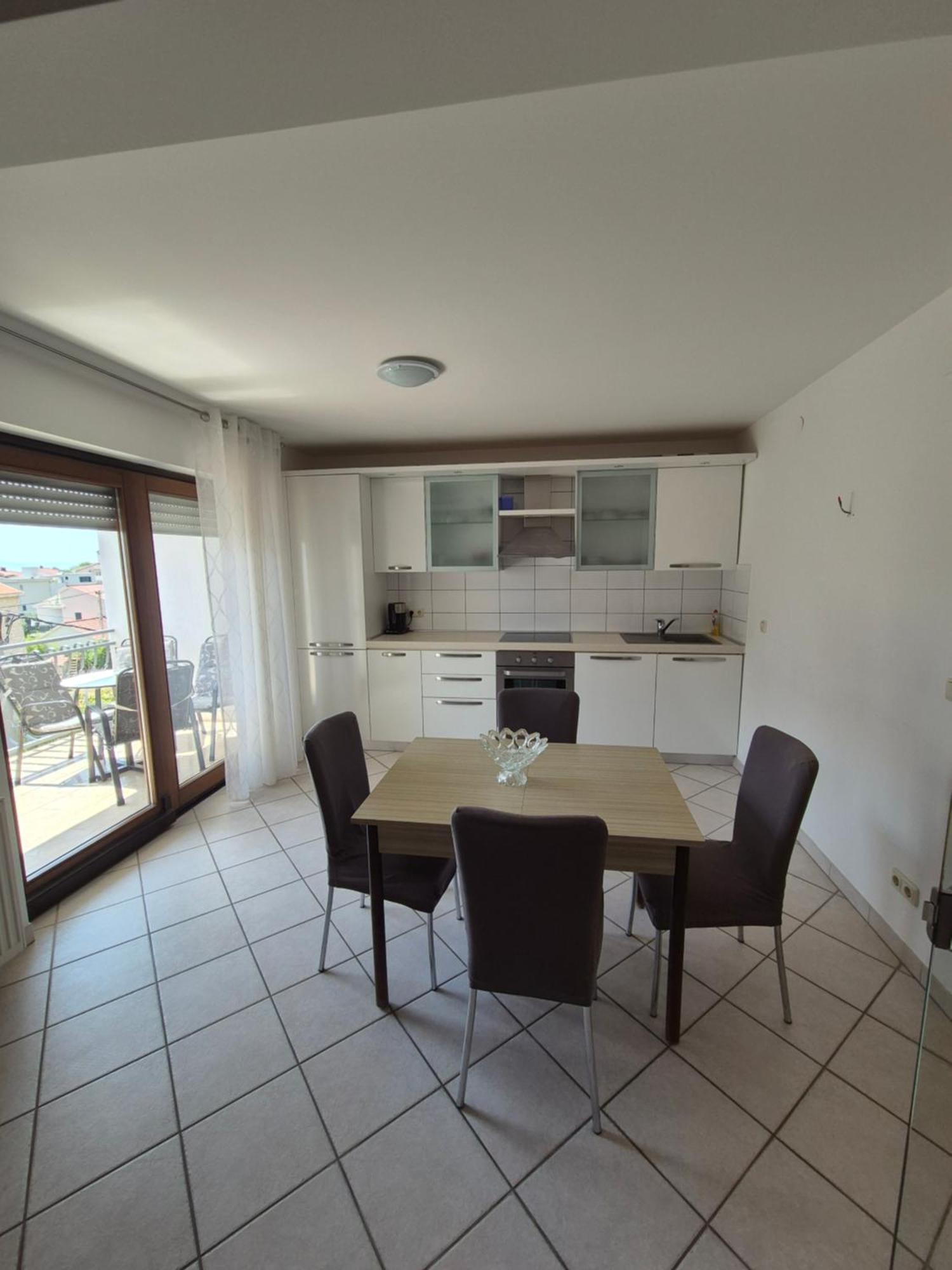 Apartments And Rooms Mamic Dugi Rat Exterior photo
